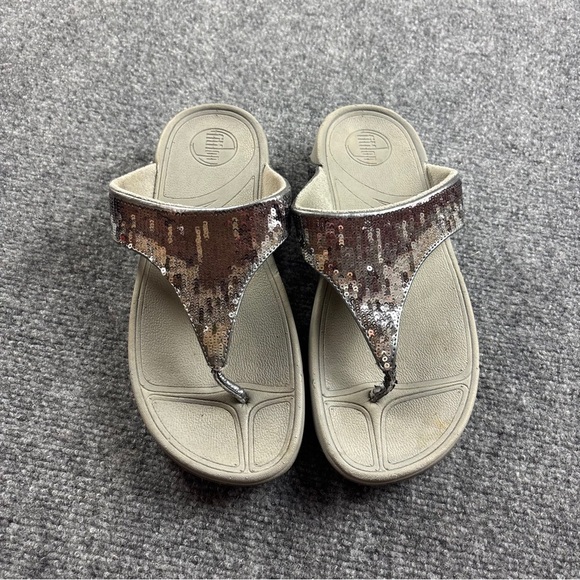 FITFLOP Women’s Grey Lulu Glitter Toe-Post Sandals Flip Flops size: 8 - Picture 2 of 10